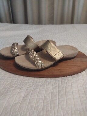 Vionic Women's US 10 Wide Jeanne Metallic Gold Genuine Leather Slides Sandals